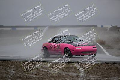 media/Nov-15-2025-CalClub SCCA (Sat) [[7bfa5a7151]]/Race/Group 4/